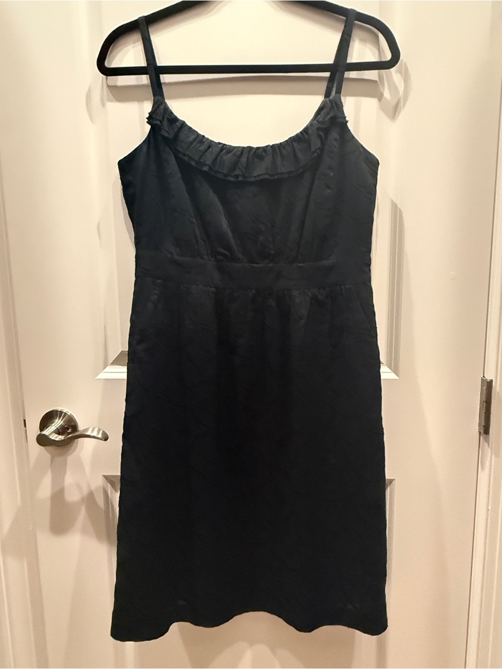 Halogen Black Sleeveless Ruffle-Trim Dress, Size 6